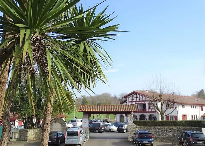 Situation Idéale Piscine Parking Wifi Gare Golf *